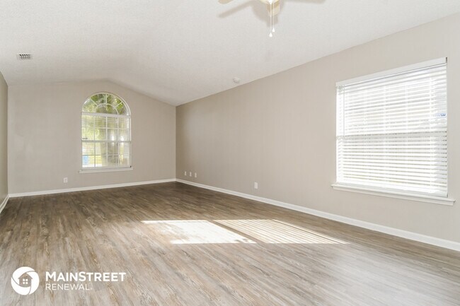 Building Photo - 5956 Wentworth Cir S