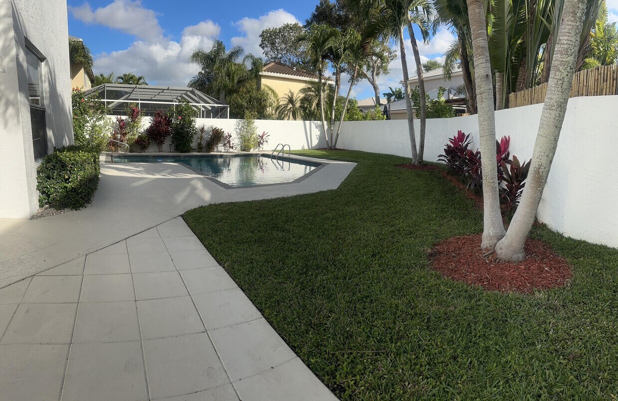 Foto principal - 10720 Bexley Blvd
