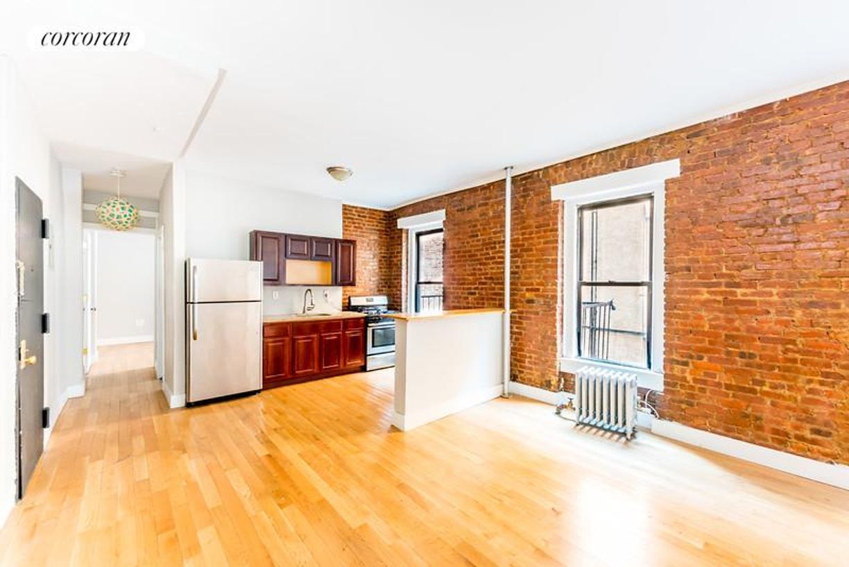 Foto principal - 1234 Pacific St