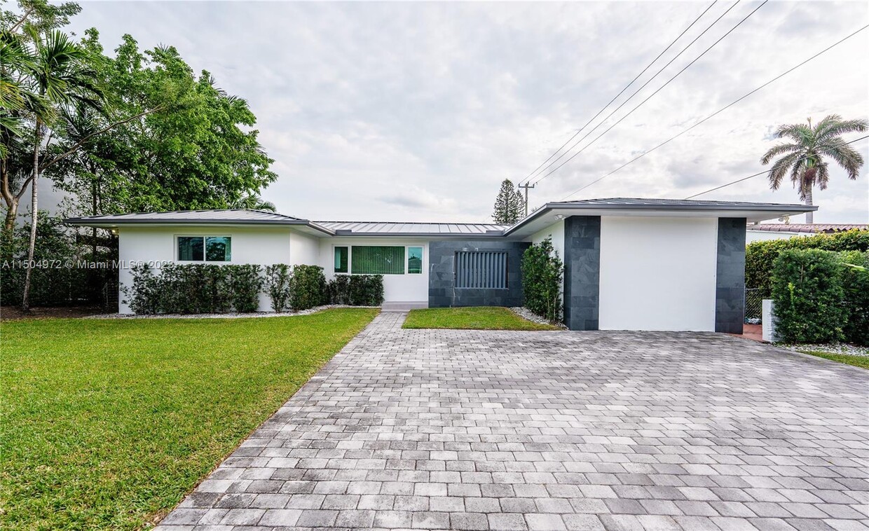 Primary Photo - 1280 95th St