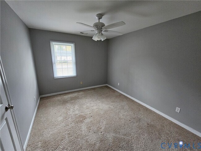 Foto del edificio - 3902 Dill Rd