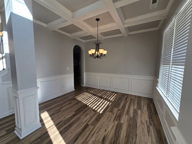 Foto del edificio - 156 Salisbury Ln