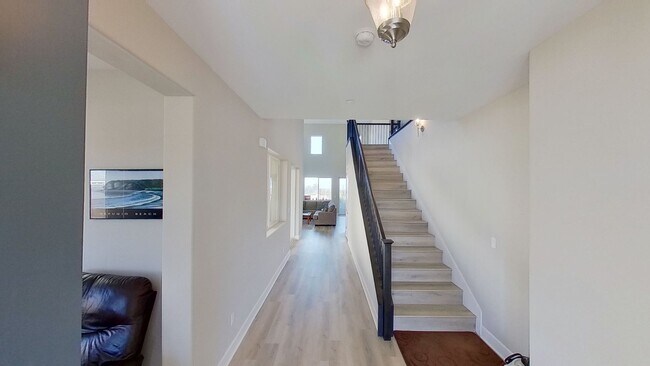 Foto del edificio - AMAZING 3+ bed, 2.5-bath Executive Home in Rice Ranch Community!