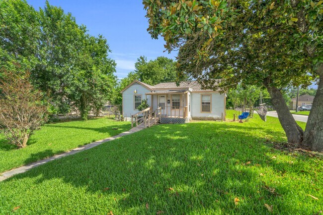 Foto del edificio - 7304 Kinney St