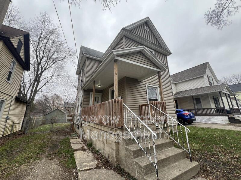 Primary Photo - 1311 Ashland Ave NE