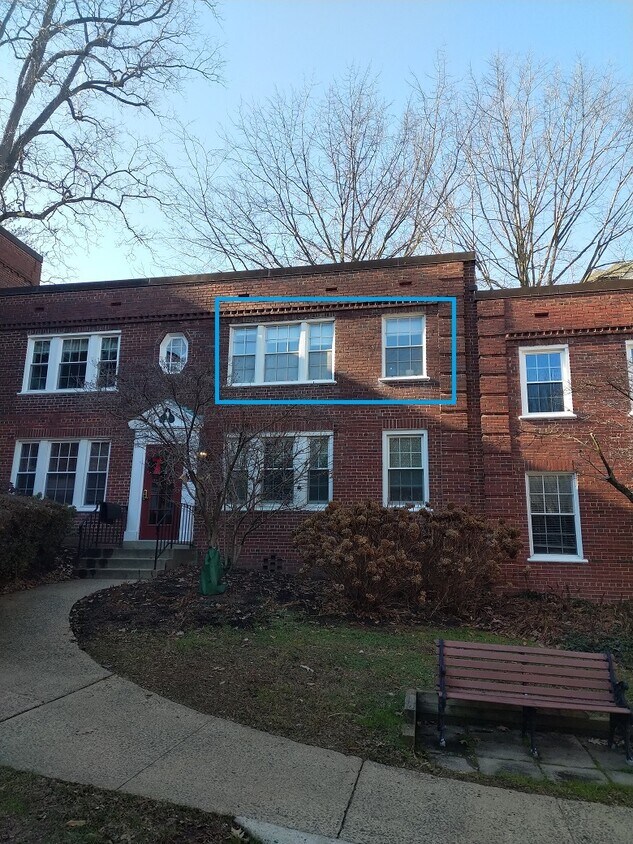 Foto principal - 1920 N Rhodes St