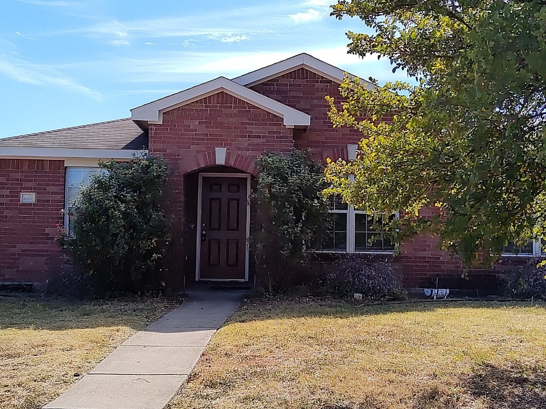 1830 Eagle River Trl, Lancaster, TX 75146 House Rental in Lancaster