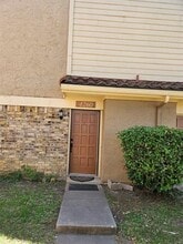Building Photo - 4260 Madera Rd