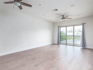 Building Photo - 908 Nueces St