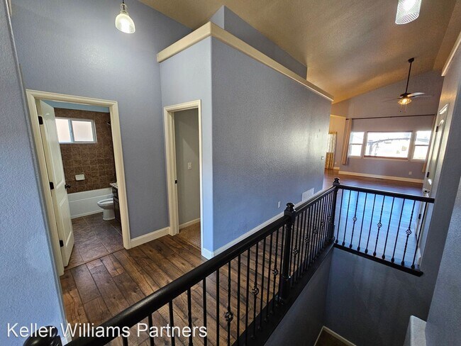 Foto del edificio - 5 br, 3 bath House - 6902 Alliance Loop