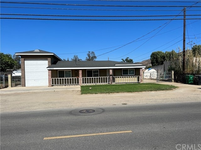 Building Photo - 3333 Corona Ave