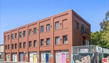 Building Photo - 101 Dudley Ave