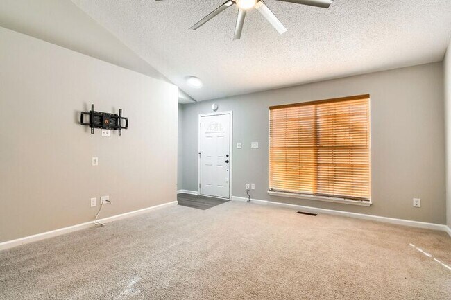 Foto del edificio - 7417 Wisconsin Ct