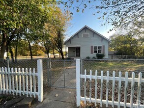 Building Photo - 202 W Ottawa Ave