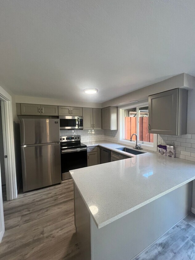 Primary Photo - 2-bedroom 2-bathroom duplex