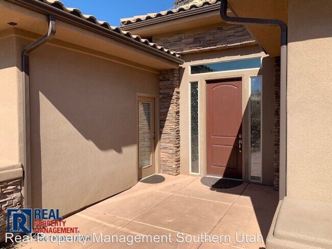 Foto del edificio - 3 br, 3 bath House - 2027 E Knolls Dr