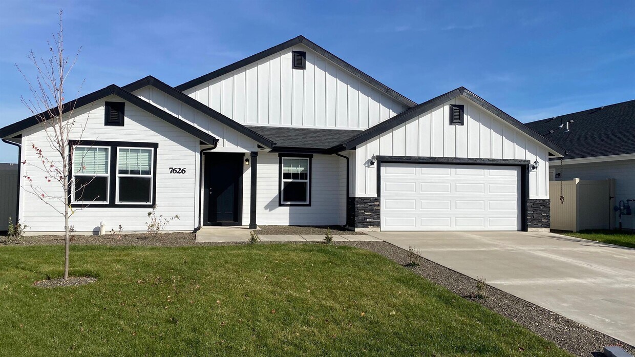 7626 Iroquois St, Nampa, ID 83687 House for Rent in Nampa, ID