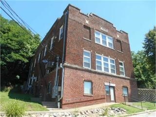 Building - 1016 W 7th St
