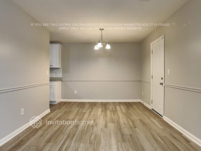 Building Photo - 4220 Emmons St