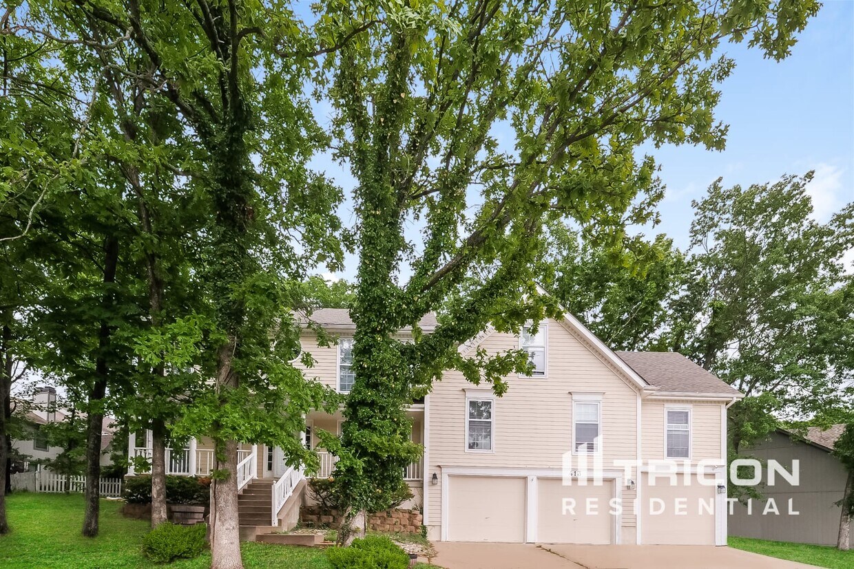 Foto principal - 413 Highcliffe Dr