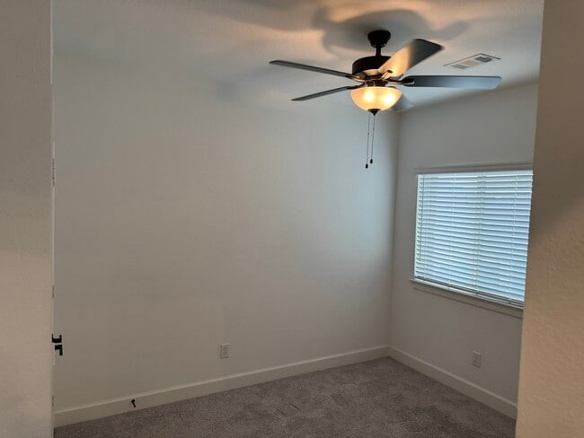 Building Photo - 1508 Rose Willow Wy