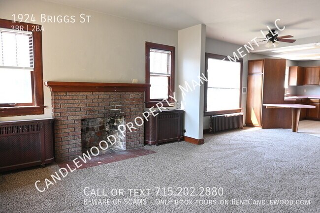 Building Photo - 3 Bedroom Home Available Now!