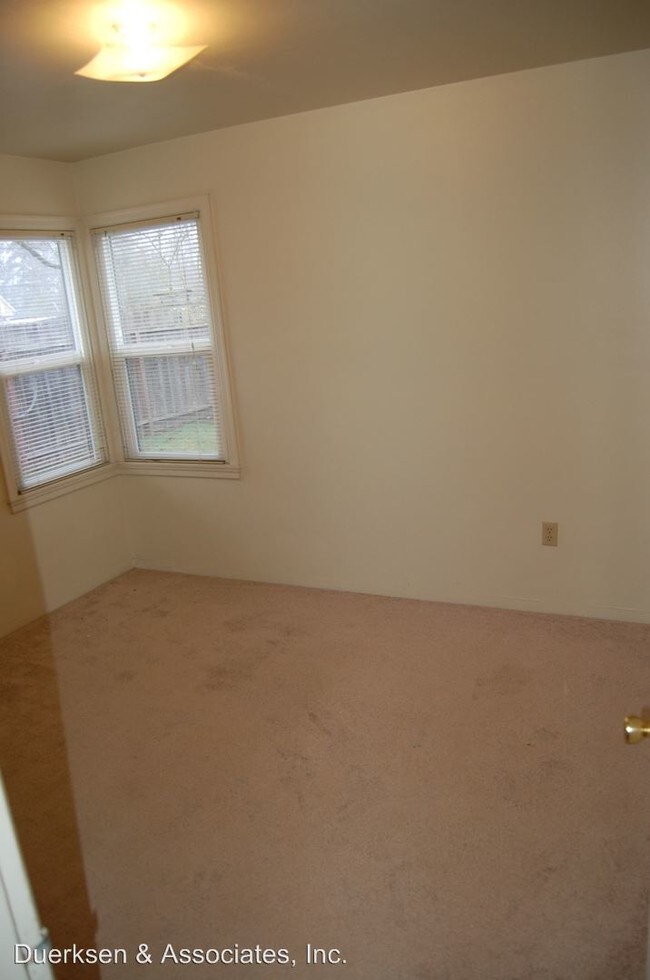 Foto del edificio - 225 SE Alexander Ave