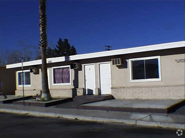 Building Photo - 2317-2401 Sunrise Ave