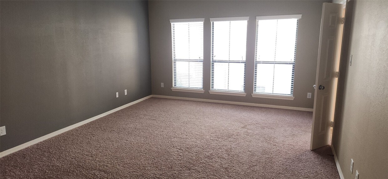 Foto del edificio - 11614 Royal Oaks Crossing