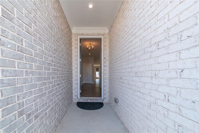 Building Photo - 6060 Bracken Brown Dr