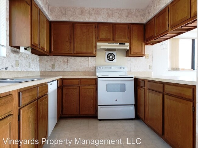 Building Photo - 2 br, 2 bath House - 3319 Thomas Butler Rd