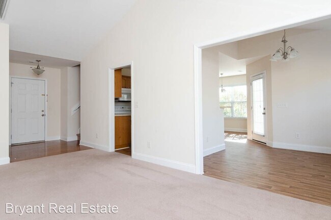 Building Photo - 3 br, 2 bath House - 119 Watersfield Road