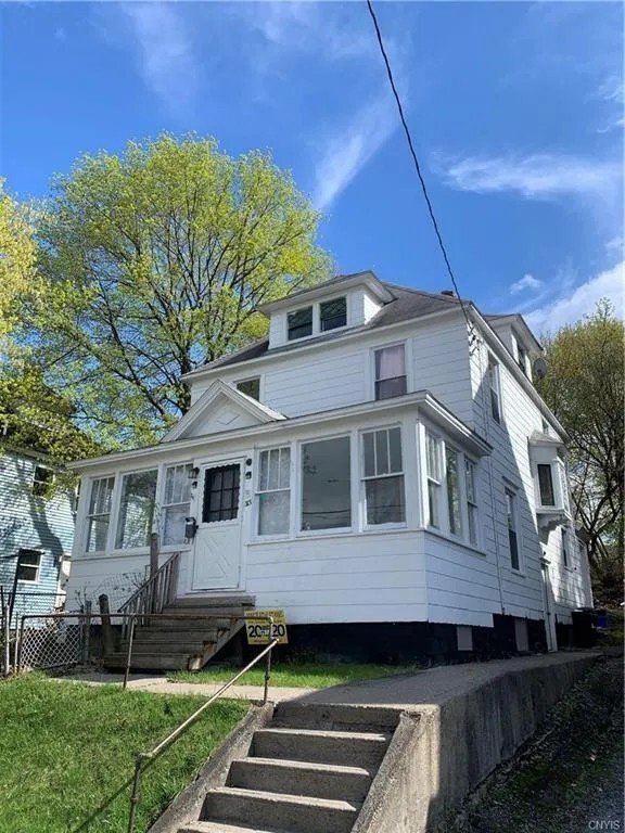 Foto del edificio - 313 Grant Ave