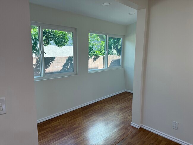 Foto del edificio - 632 W Milford St