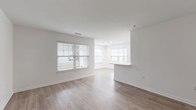 Interior Photo - Inwood West