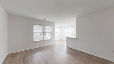 Interior Photo - Inwood West