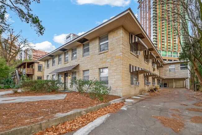 Foto del edificio - 2021 Southgate Blvd