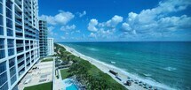 Foto principal - 6801 Collins Ave