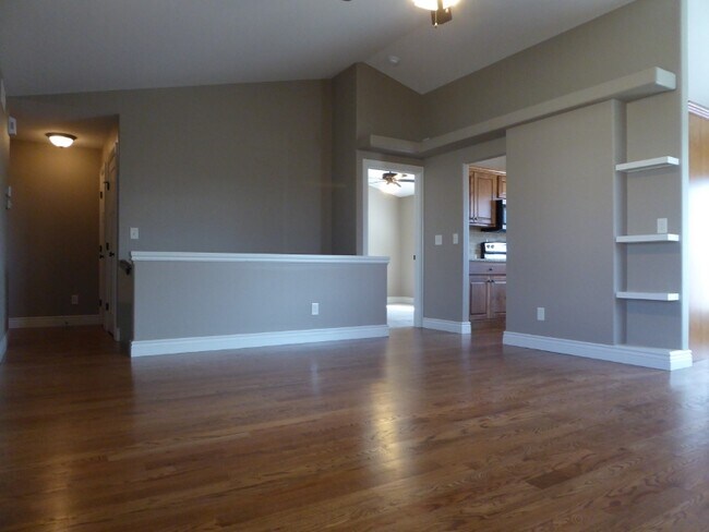 Foto del edificio - 5925 N Newport St