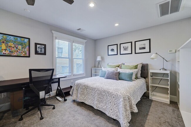 Foto del edificio - 516 Heights Blvd