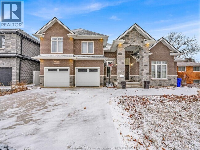 Photo du bâtiment - 6255 Disputed Rd