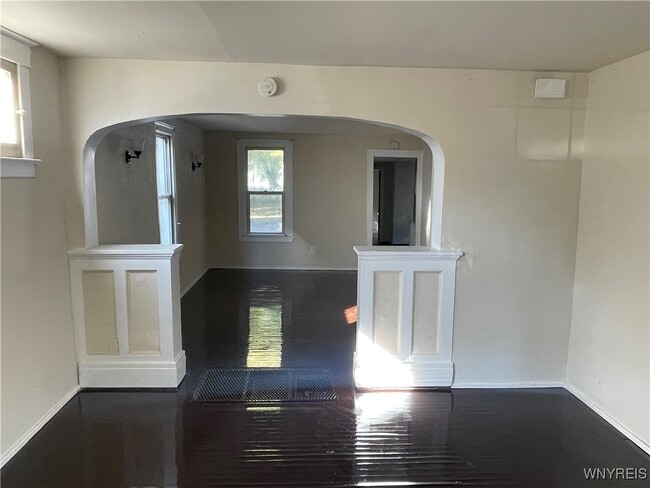 Building Photo - 50 Carl St