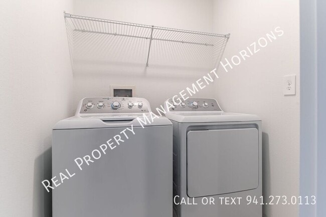 Photo - 10931 65th Ter E House