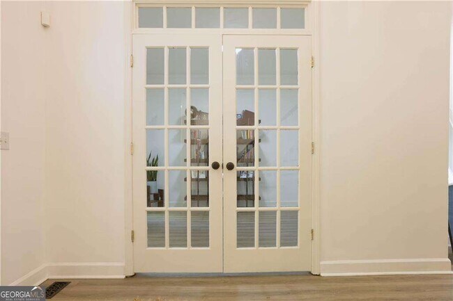 Foto del edificio - 5685 Ashewoode Downs Dr