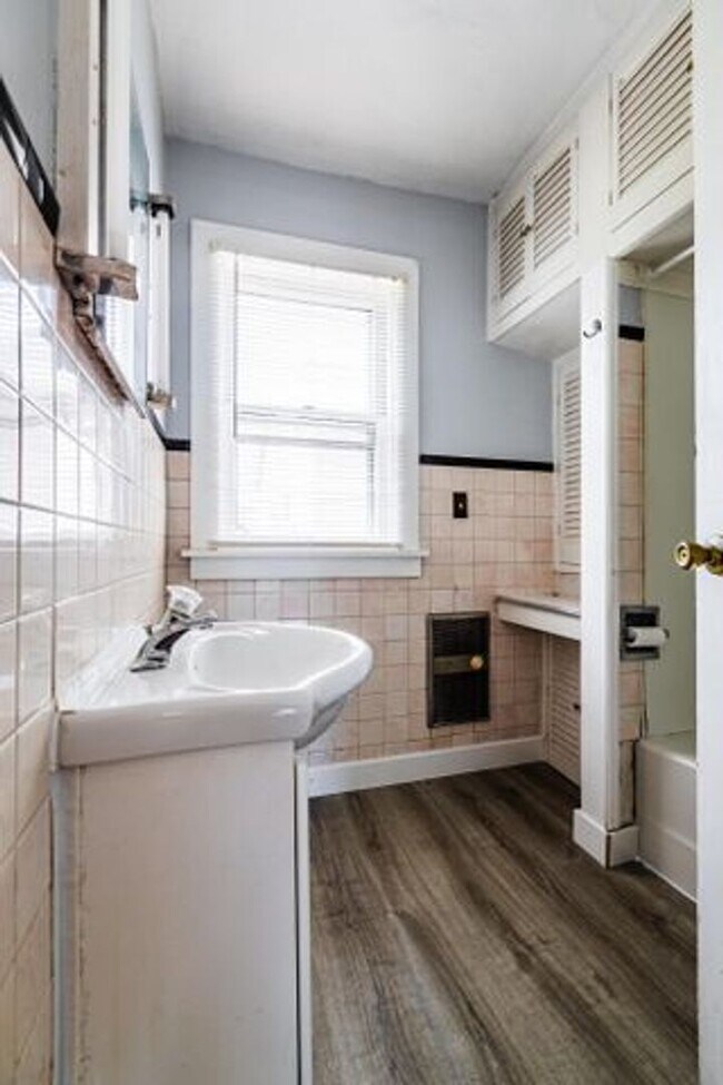 Foto del edificio - Centrally Located Single Family Home