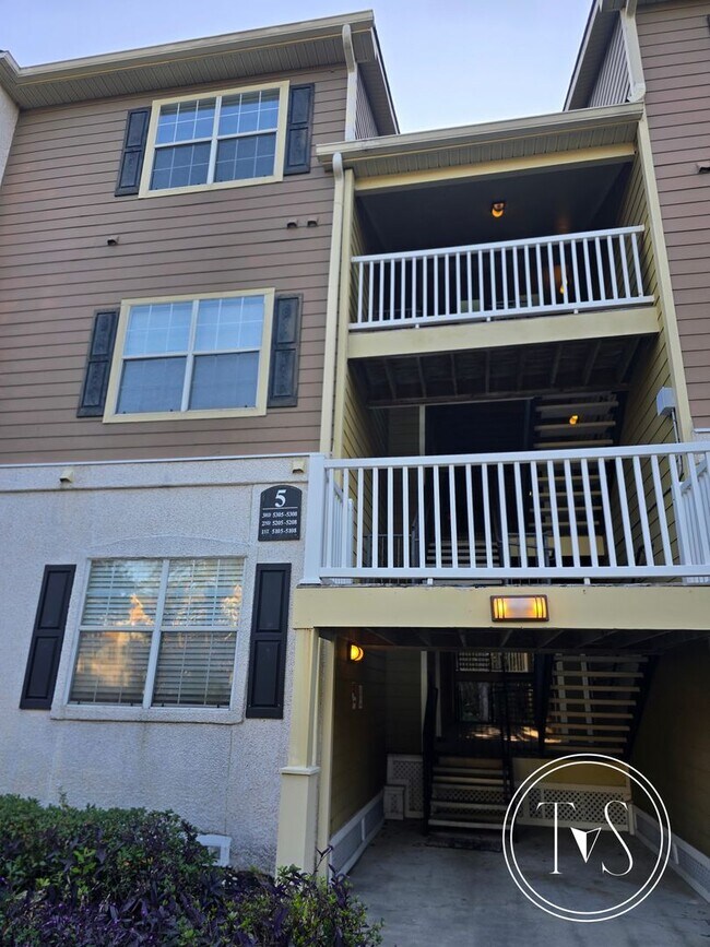 Foto del edificio - RATE DROP ALERT (was $2300/month)!