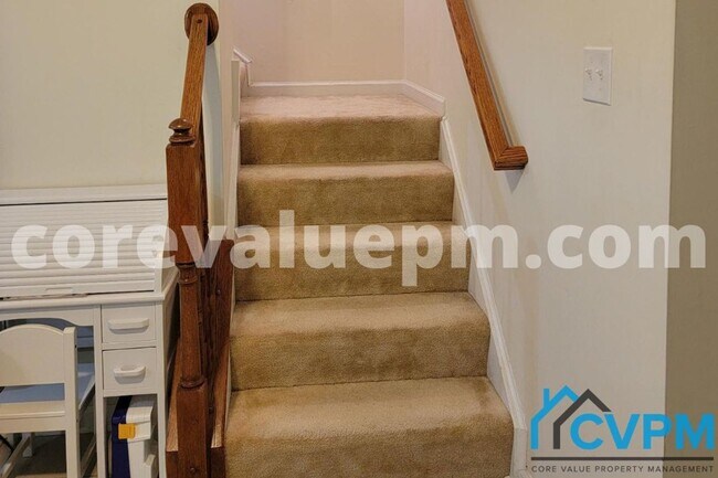 Foto del edificio - 8511 Pine Meadows Dr