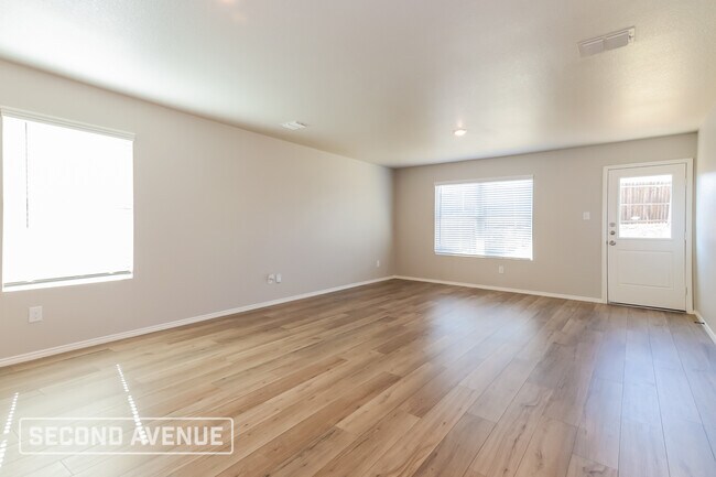 Foto del edificio - 5915 Nyquist Wy