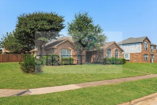 Building Photo - 200 Lavender Dr