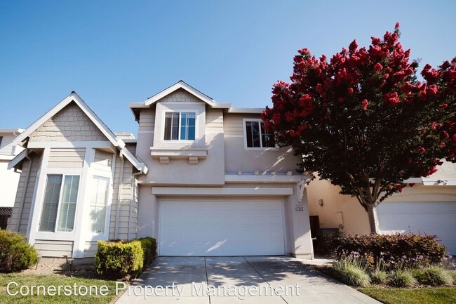 Foto del edificio - 4 br, 2.5 bath House - 2042 McKenzie Pl